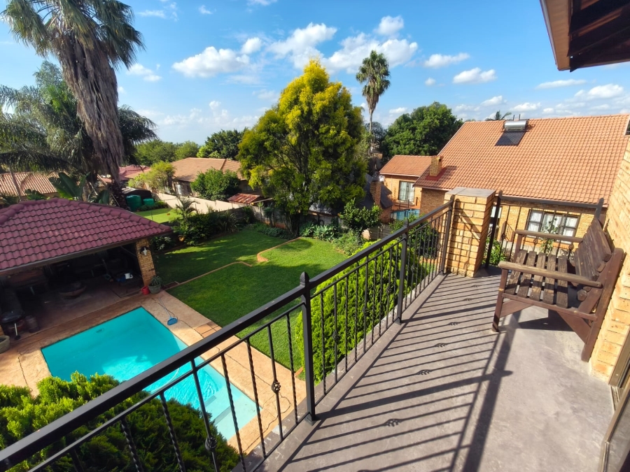 3 Bedroom Property for Sale in Safari Gardens North West